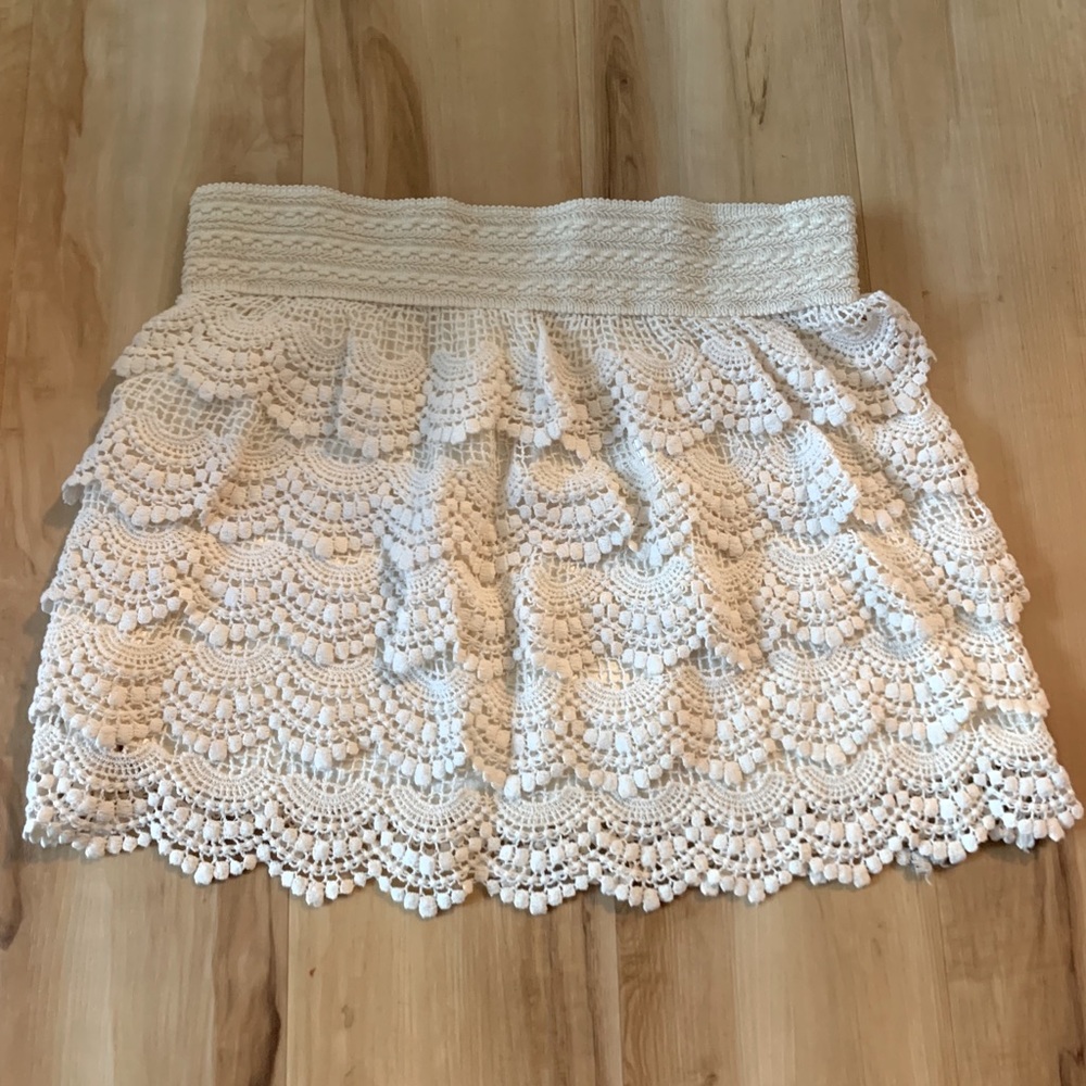 Women’s Lace Mini Skirt